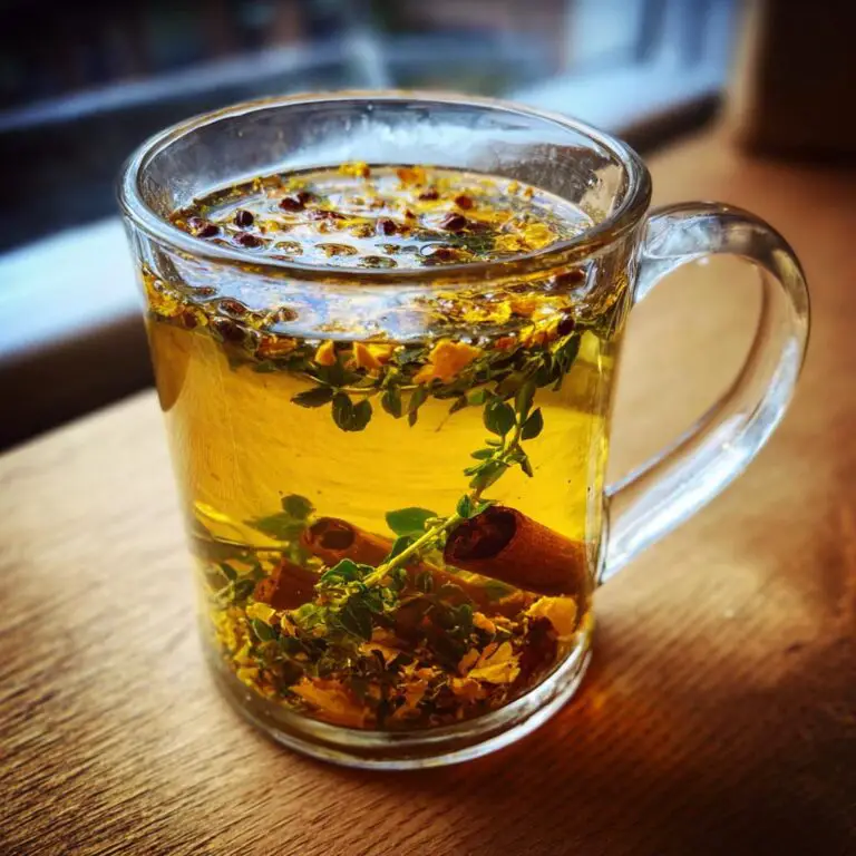 Rozgrzewający napar ziołowy na odporność