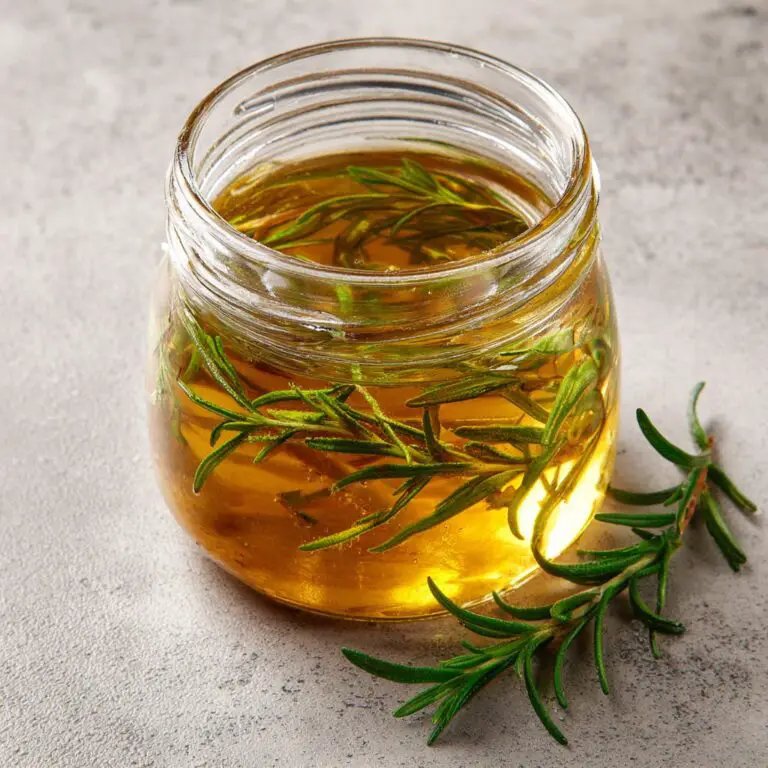 naturalną wodę na porost włosów